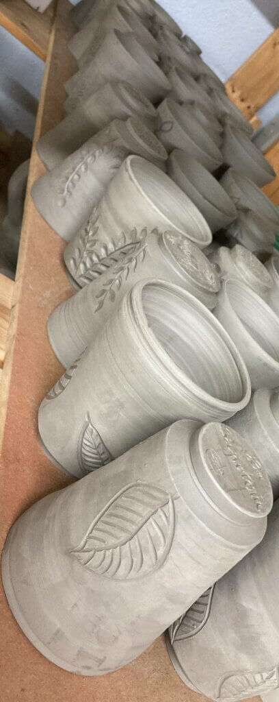 Tasses en cours de séchage